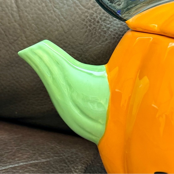 Disney Halloween Mickey Mouse Jack O’ Lantern Pumpkin Ceramic Teapot - Picture 5 of 12